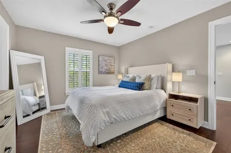 252 Valencia Circle St Petersburg FL 33716