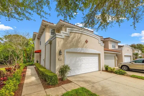 252 Valencia Circle St Petersburg FL 33716