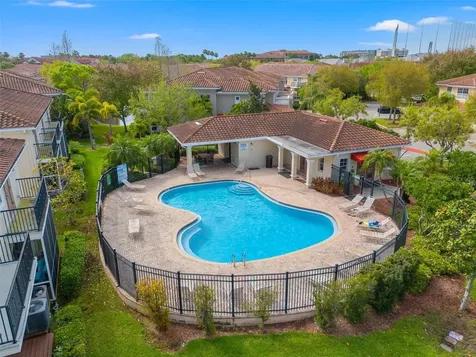 252 Valencia Circle St Petersburg FL 33716