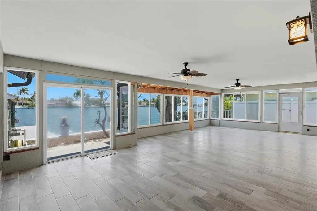 2300 S Shore Drive SE St Petersburg FL 33705
