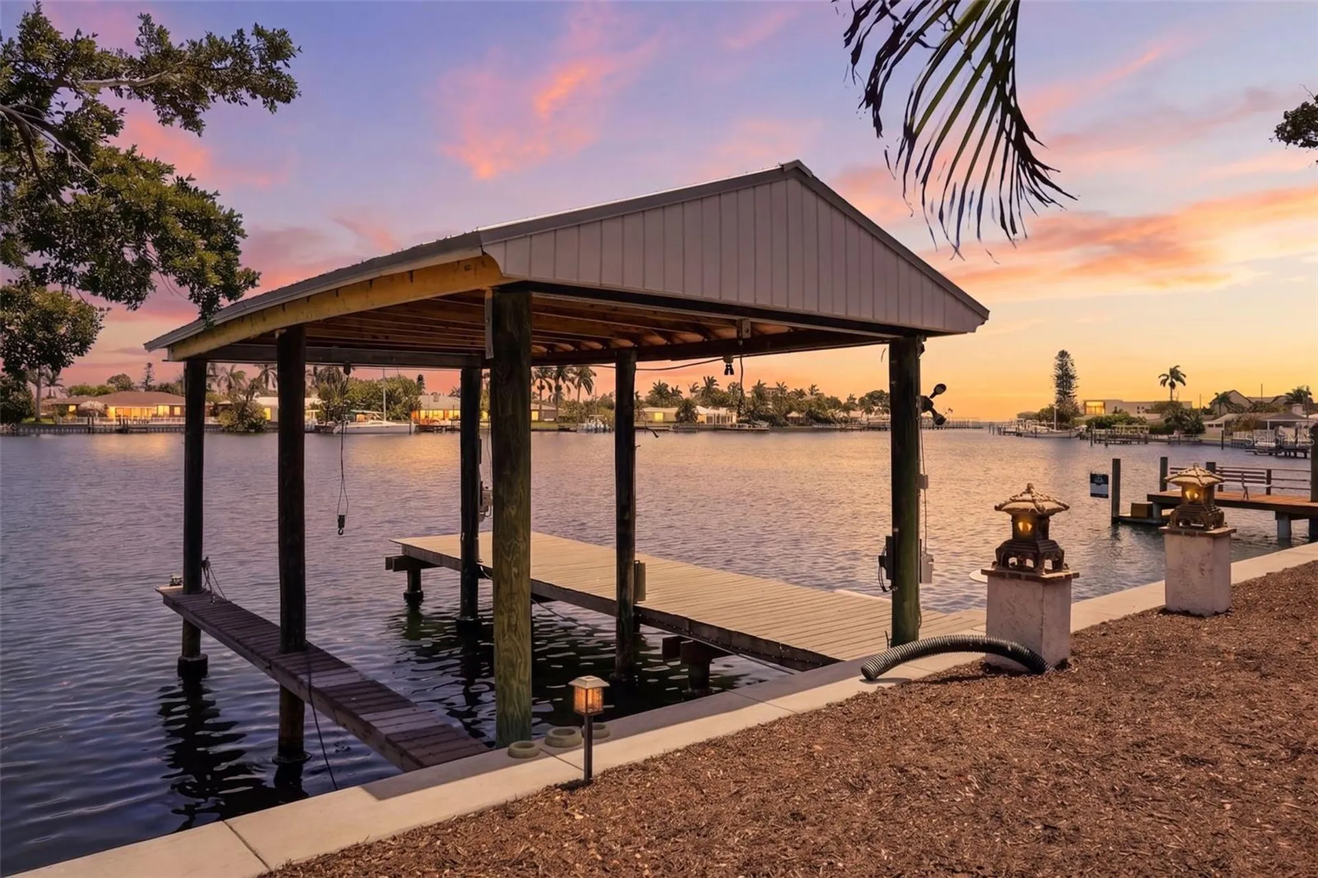 2300 S Shore Drive SE St Petersburg FL 33705