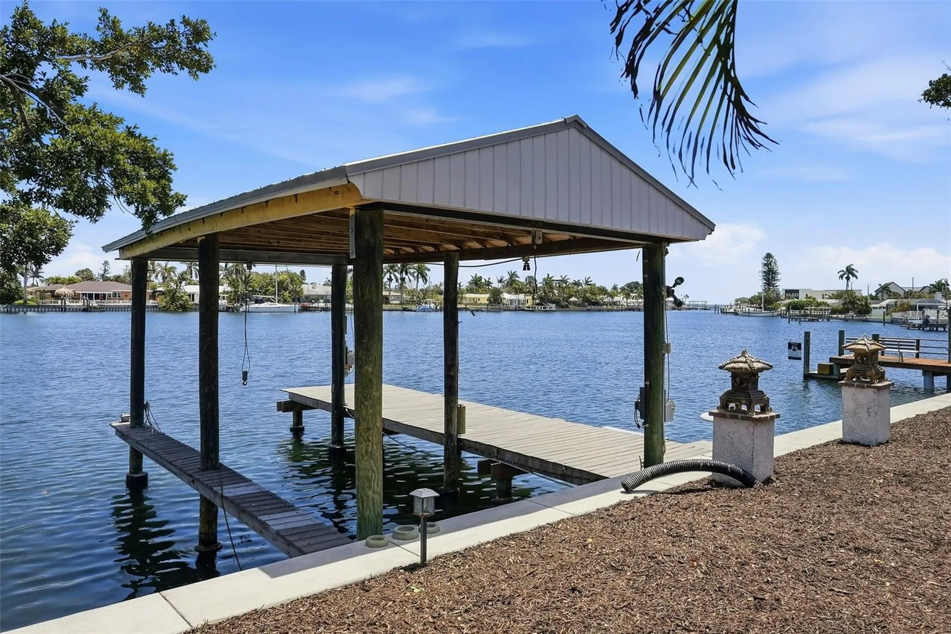 2300 S Shore Drive SE St Petersburg FL 33705