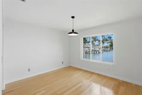 2300 S Shore Drive SE St Petersburg FL 33705