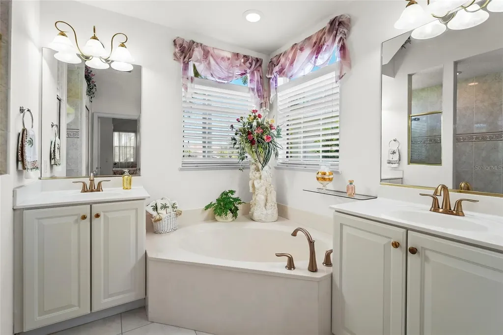 10591 Old Grove Circle Bradenton FL 34212