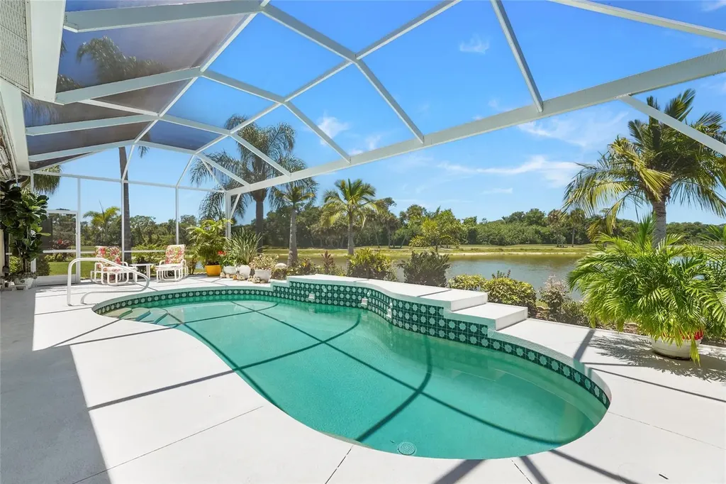 10591 Old Grove Circle Bradenton FL 34212
