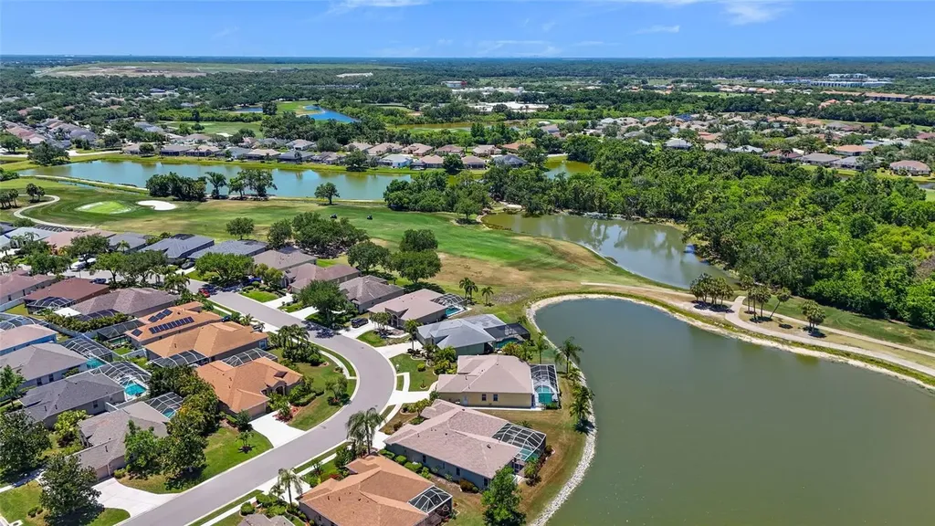 10591 Old Grove Circle Bradenton FL 34212