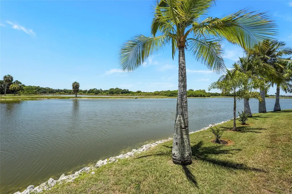 10591 Old Grove Circle Bradenton FL 34212