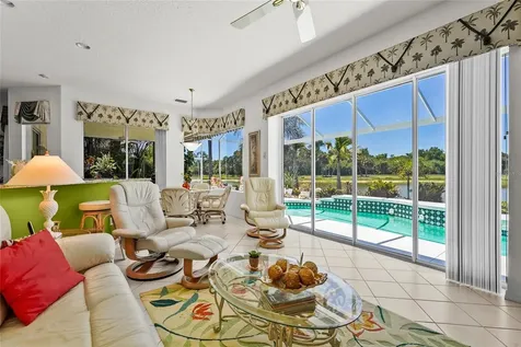 10591 Old Grove Circle Bradenton FL 34212