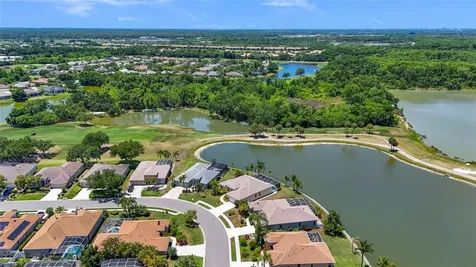 10591 Old Grove Circle Bradenton FL 34212