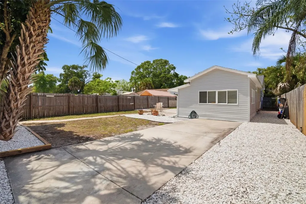 4120 Burlington Avenue N St Petersburg FL 33713