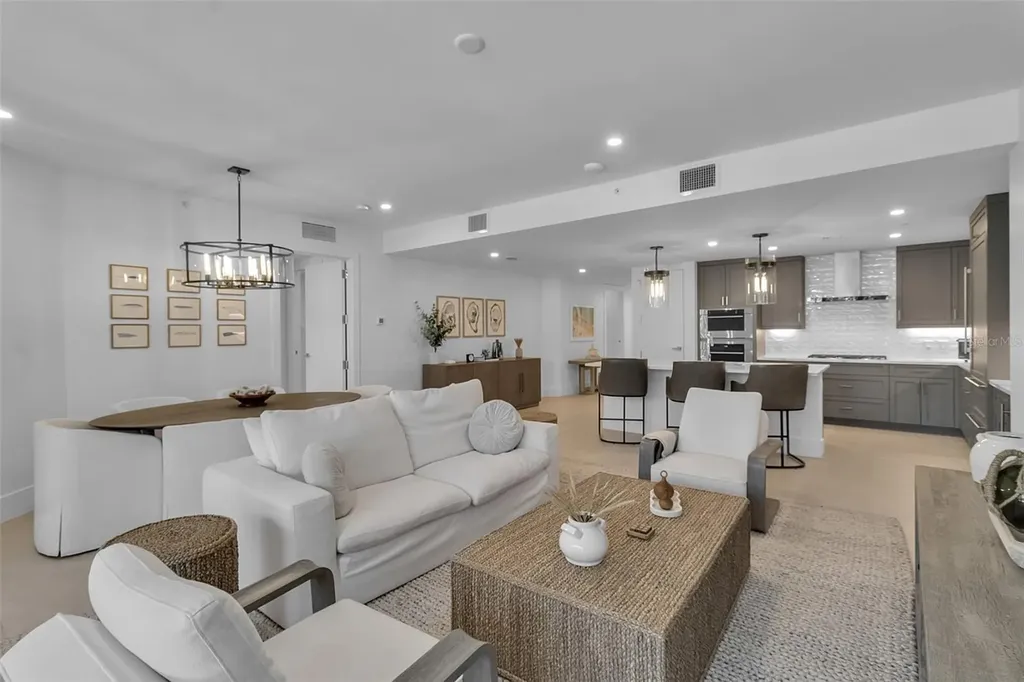 1035 Seaside Drive Sarasota FL 34242