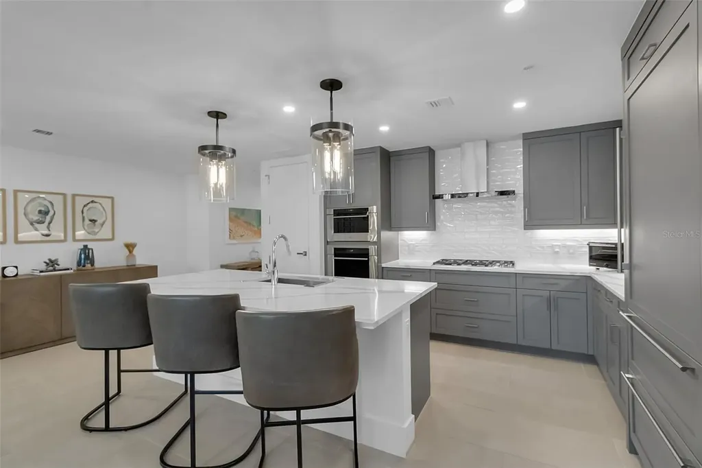 1035 Seaside Drive Sarasota FL 34242