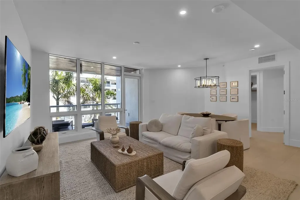 1035 Seaside Drive Sarasota FL 34242