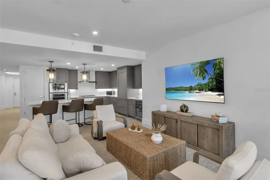 1035 Seaside Drive Sarasota FL 34242