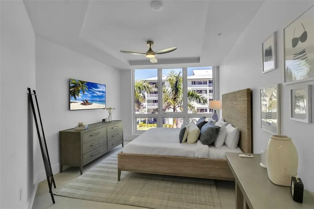 1035 Seaside Drive Sarasota FL 34242