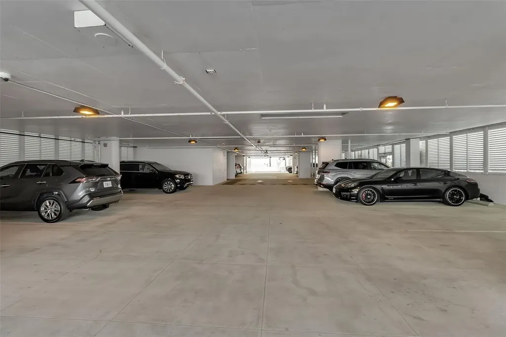 1035 Seaside Drive Sarasota FL 34242