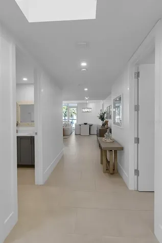 1035 Seaside Drive Sarasota FL 34242
