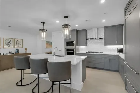 1035 Seaside Drive Sarasota FL 34242
