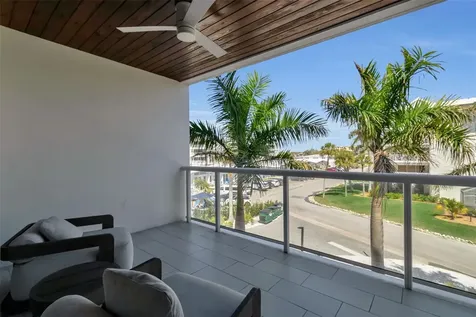 1035 Seaside Drive Sarasota FL 34242