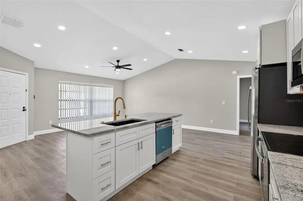 1510 Kestrel Way Brandon FL 33511