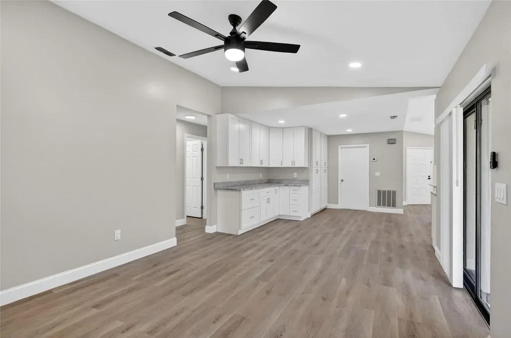 1510 Kestrel Way Brandon FL 33511