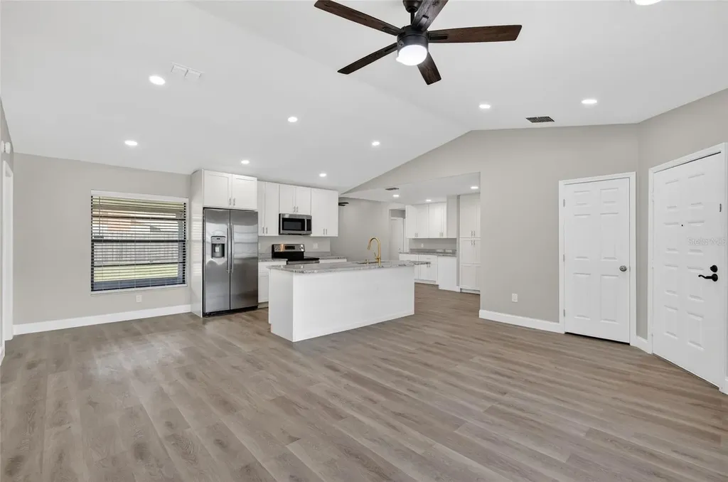 1510 Kestrel Way Brandon FL 33511