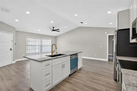 1510 Kestrel Way Brandon FL 33511