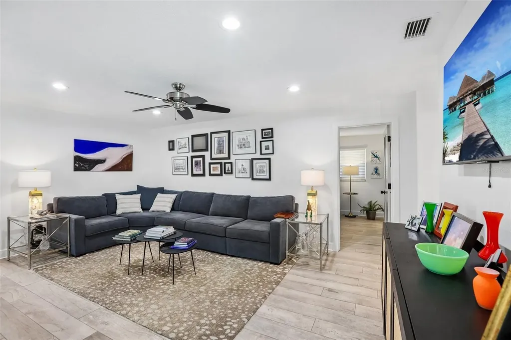 3203 Hibiscus Drive W Belleair Beach FL 33786