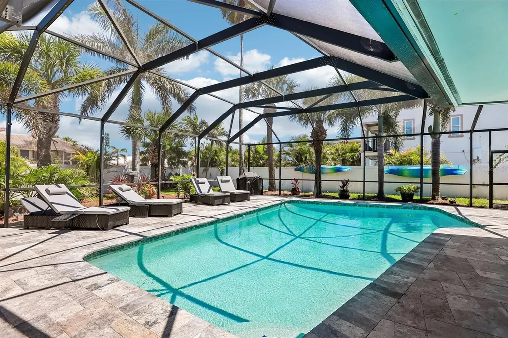 3203 Hibiscus Drive W Belleair Beach FL 33786