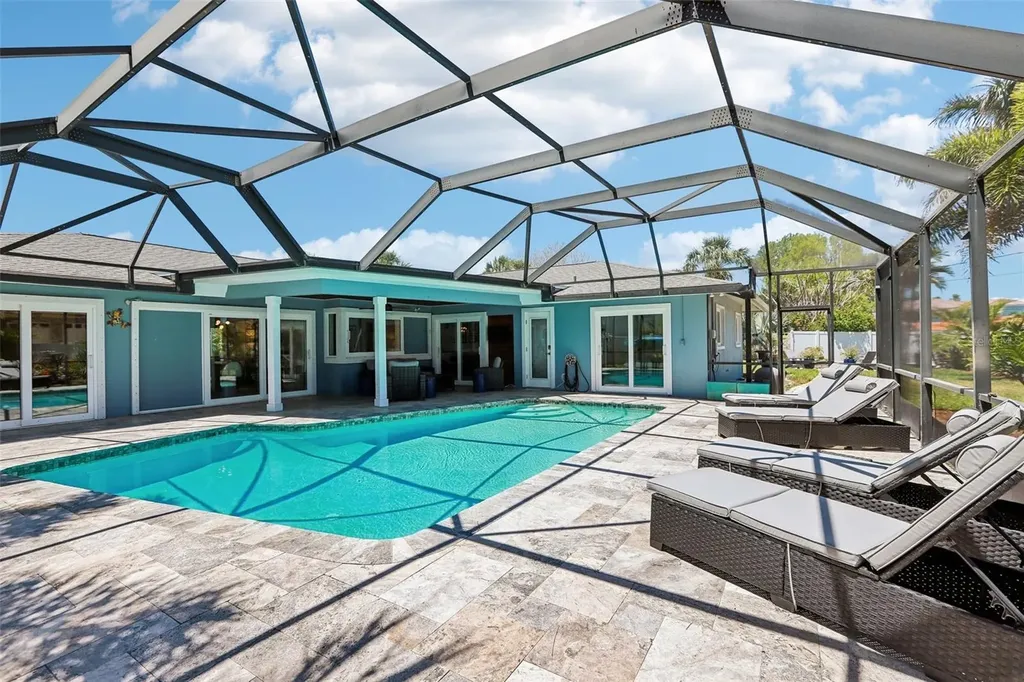 3203 Hibiscus Drive W Belleair Beach FL 33786