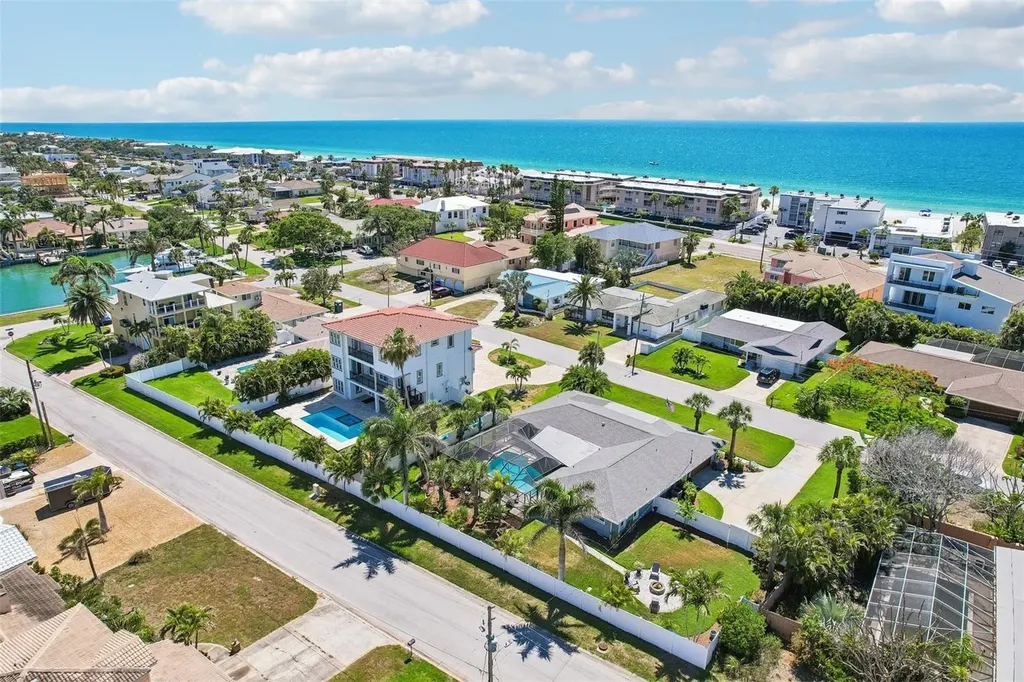 3203 Hibiscus Drive W Belleair Beach FL 33786
