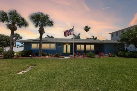 3203 Hibiscus Drive W Belleair Beach FL 33786
