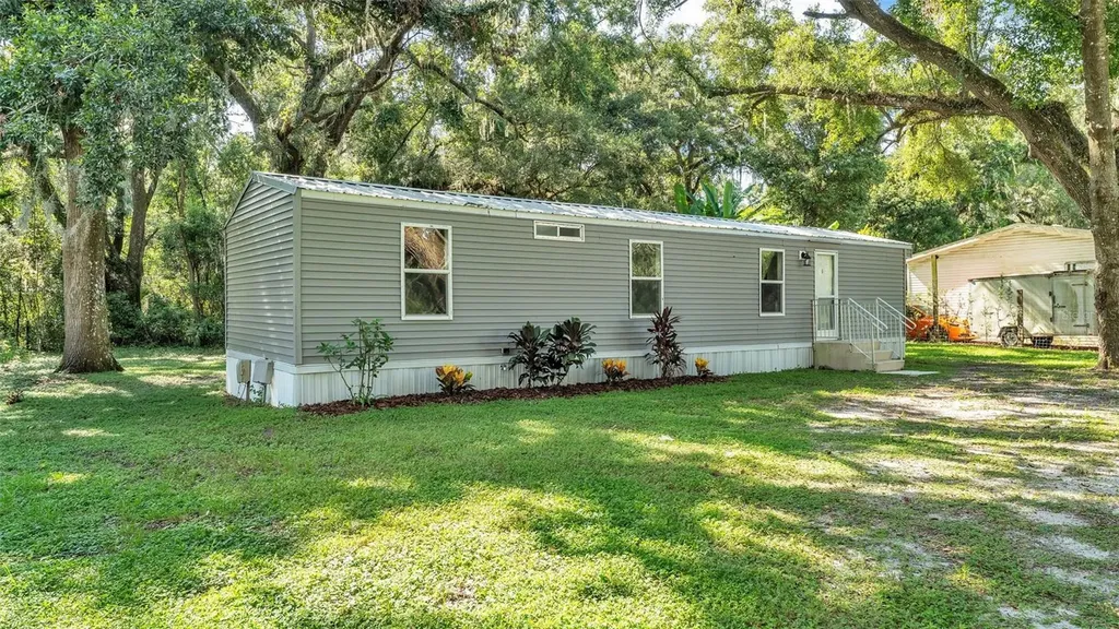 5242 Shadyglen Drive Lakeland FL 33810