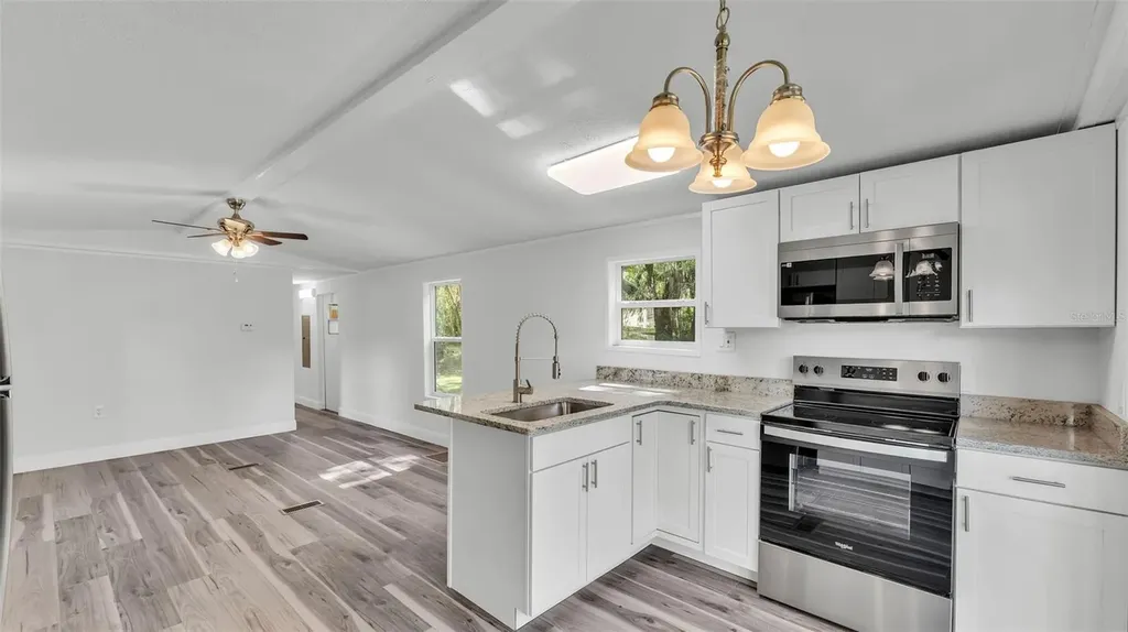 5242 Shadyglen Drive Lakeland FL 33810