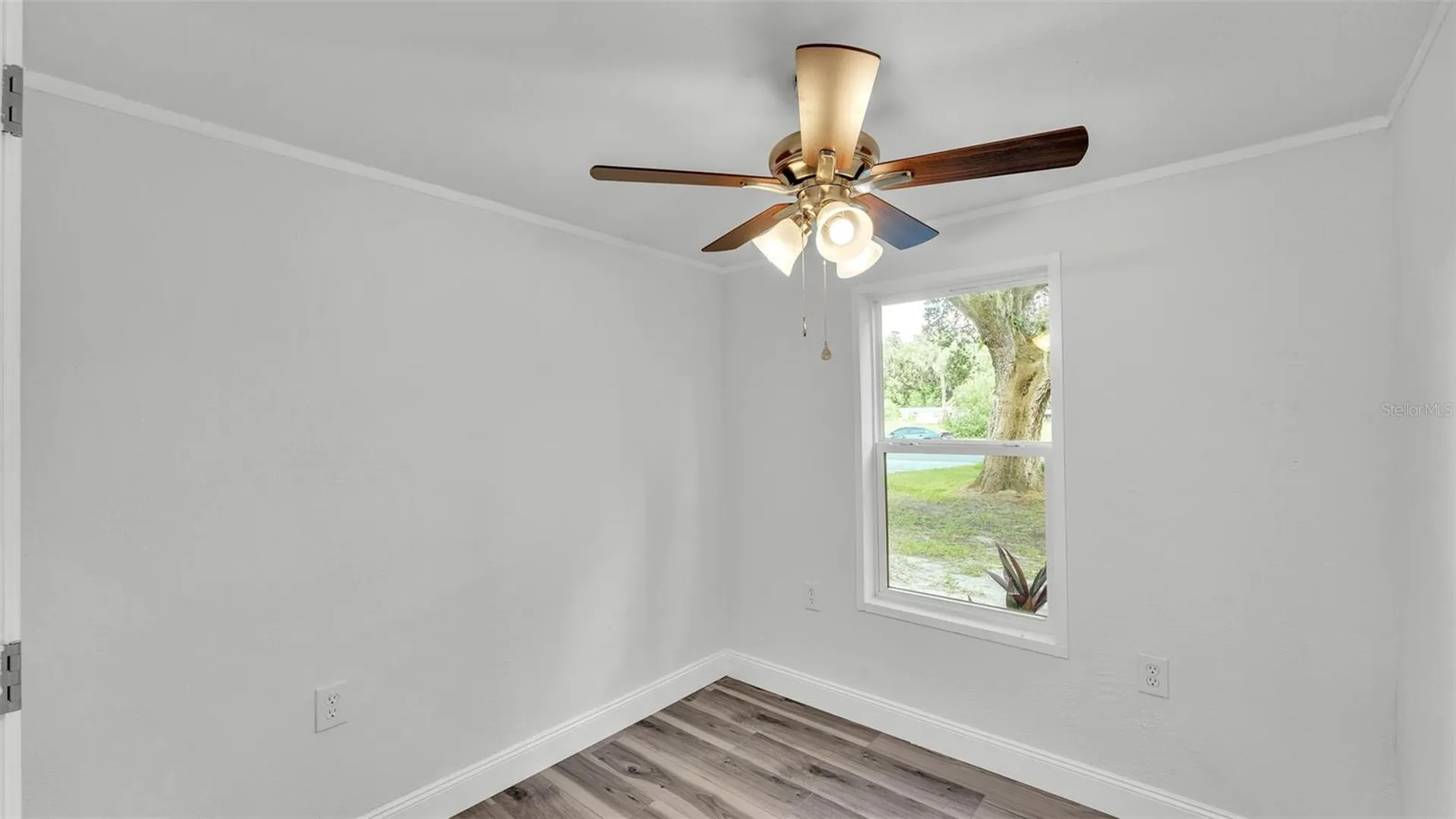 5242 Shadyglen Drive Lakeland FL 33810
