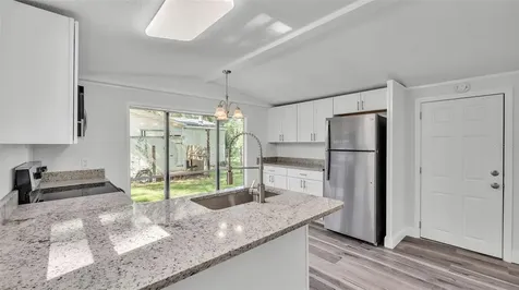 5242 Shadyglen Drive Lakeland FL 33810