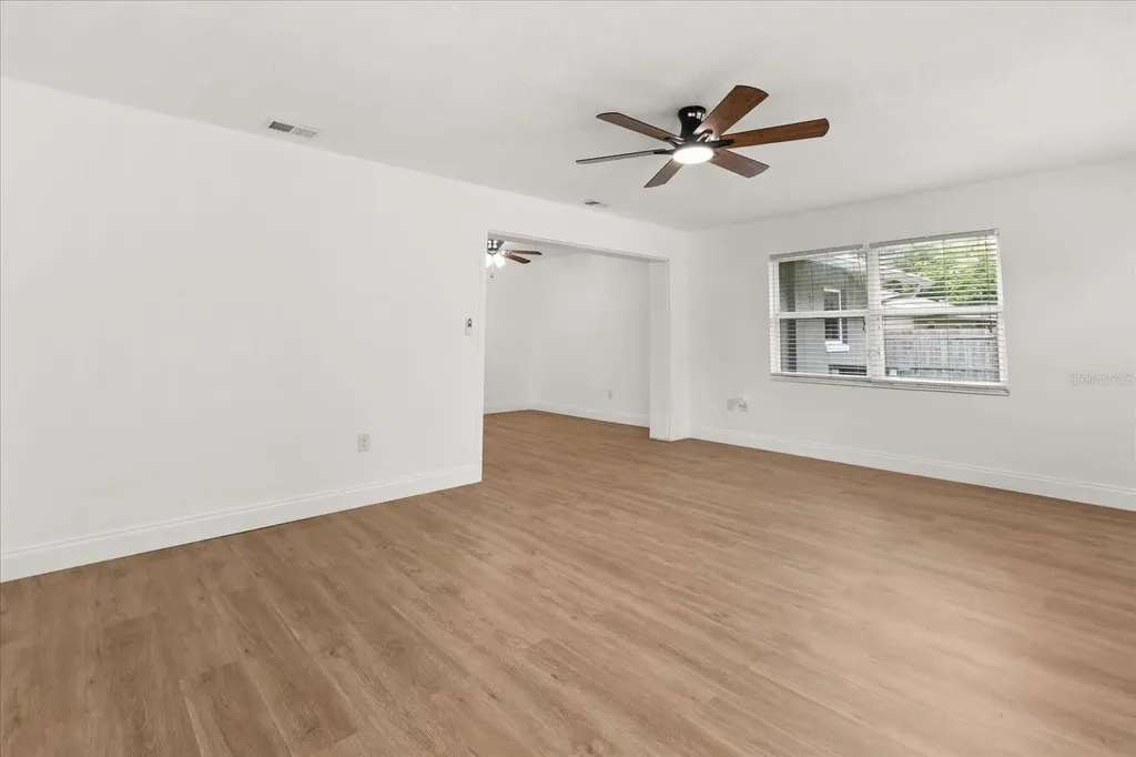 210 Kensington Avenue Deland FL 32724