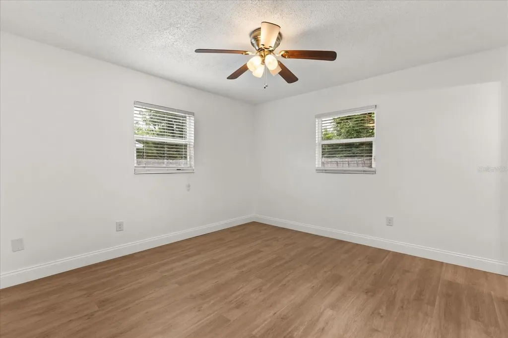 210 Kensington Avenue Deland FL 32724