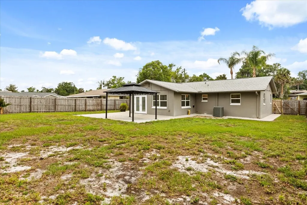210 Kensington Avenue Deland FL 32724