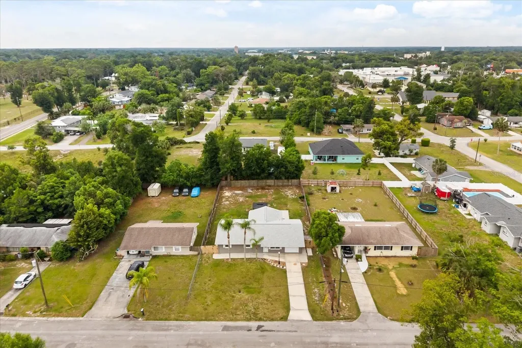 210 Kensington Avenue Deland FL 32724