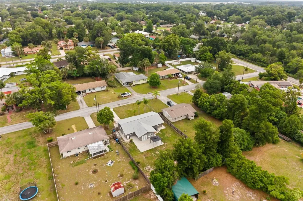 210 Kensington Avenue Deland FL 32724