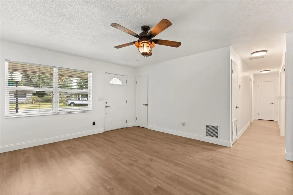 210 Kensington Avenue Deland FL 32724
