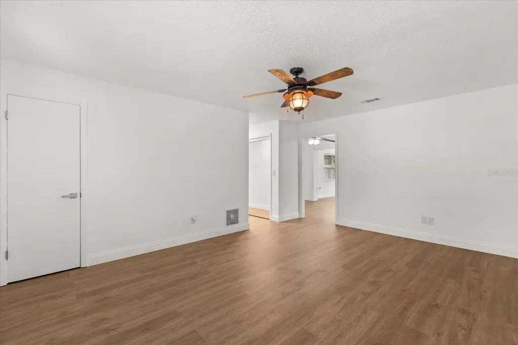210 Kensington Avenue Deland FL 32724