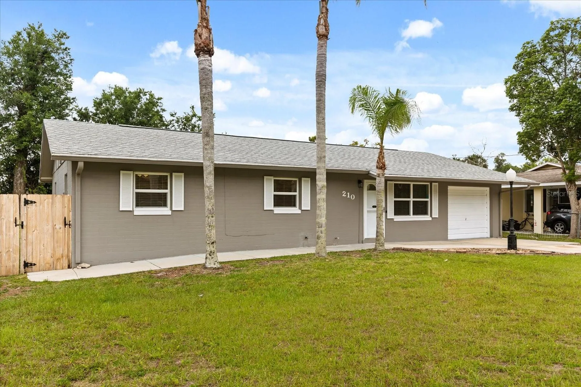 210 Kensington Avenue Deland FL 32724