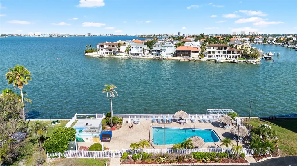 6075 Shore Boulevard S Gulfport FL 33707
