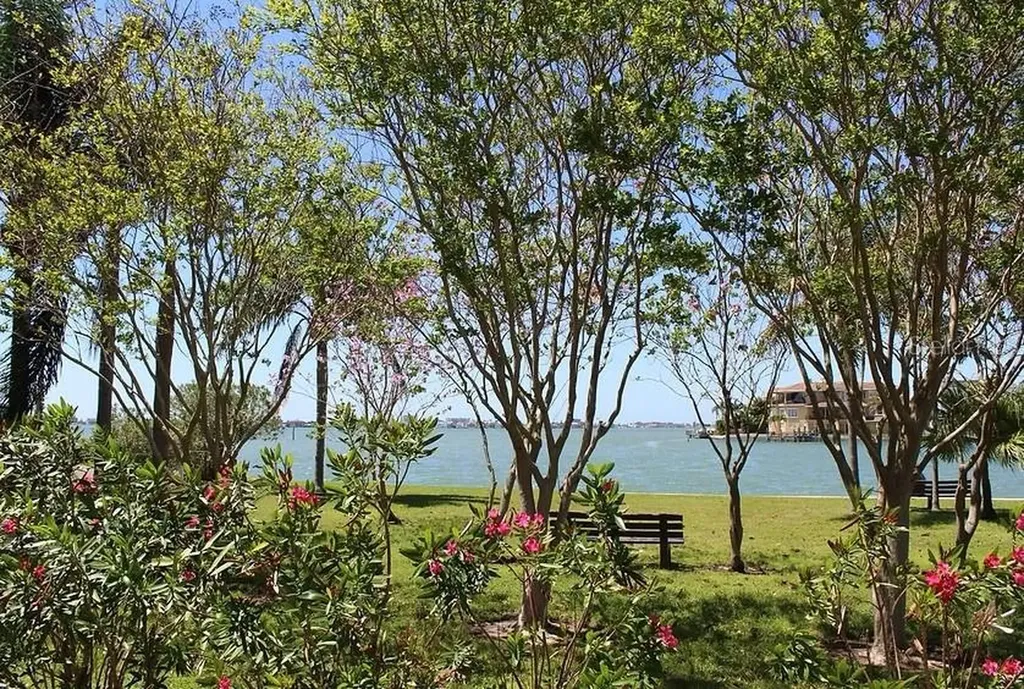 6075 Shore Boulevard S Gulfport FL 33707