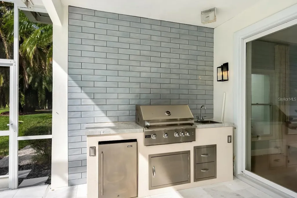 4104 Las Palmas Way Sarasota FL 34238