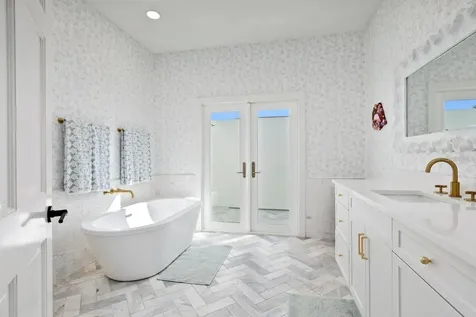 4104 Las Palmas Way Sarasota FL 34238