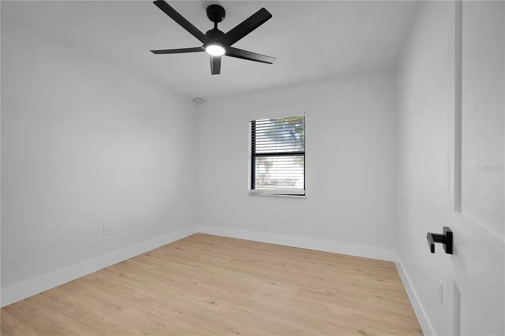 1702 Curry Avenue Orlando FL 32812