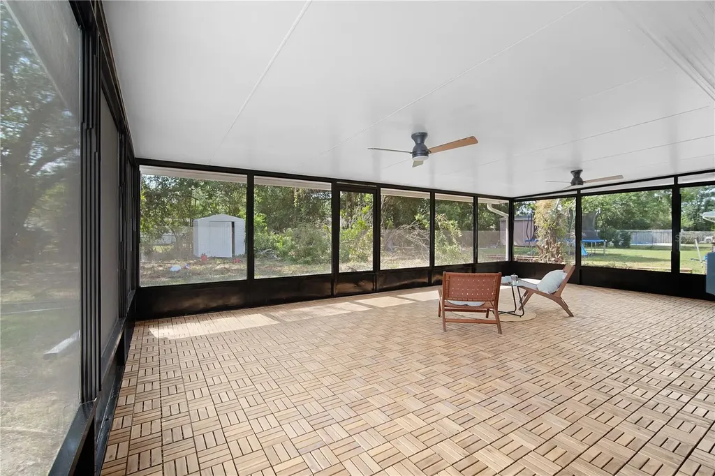1702 Curry Avenue Orlando FL 32812